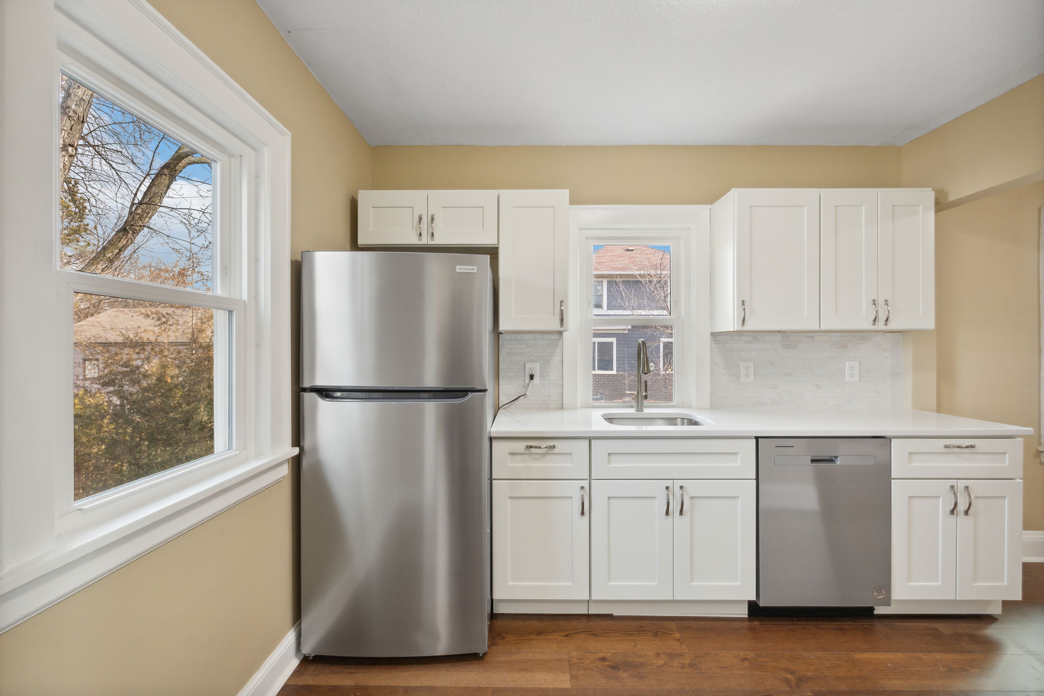Quartz countertops and new stainless steel appliances