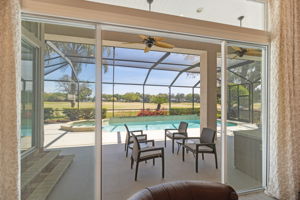 Sliding Doors to Lanai