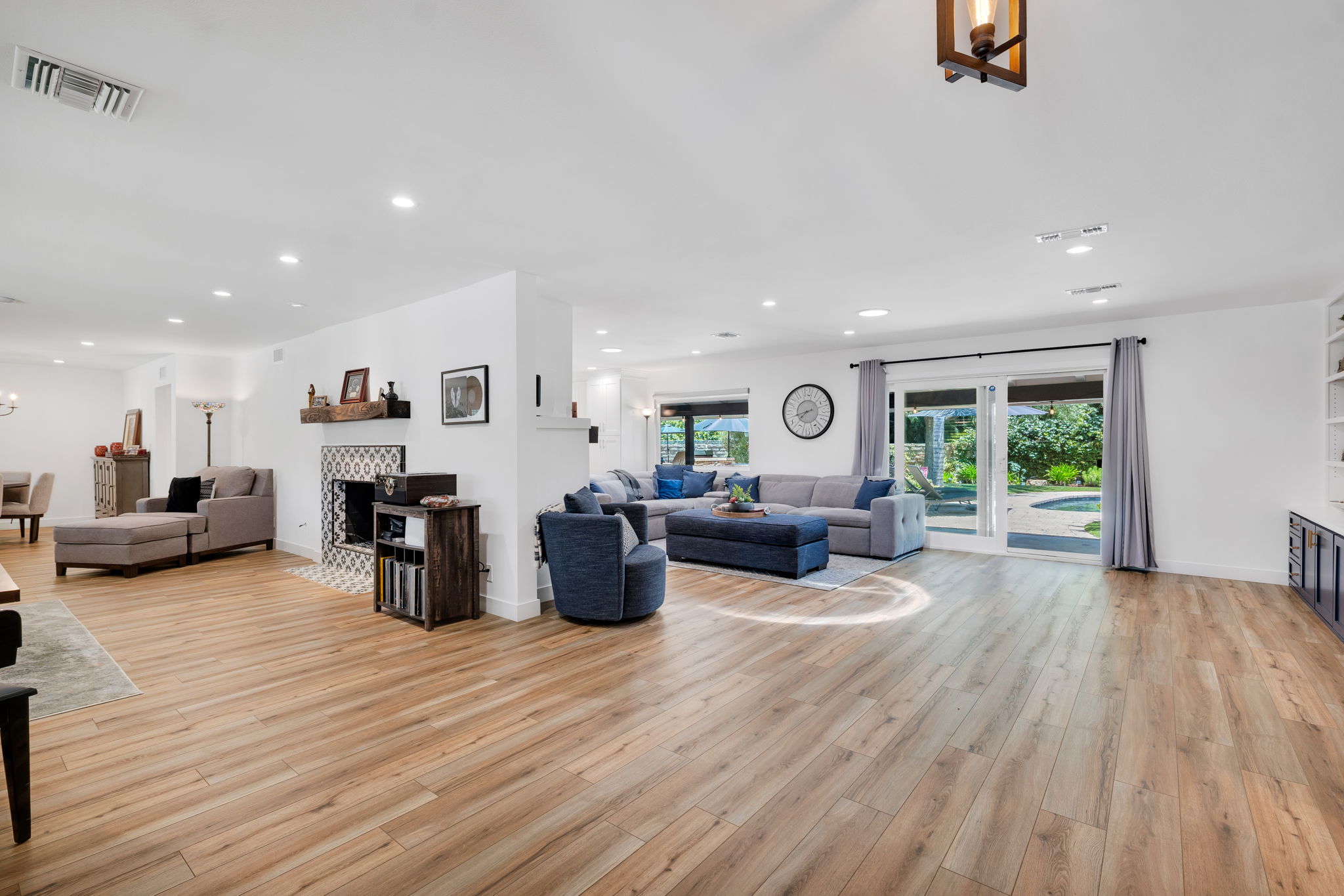 11932 Mallot Pl-HsHProd-36