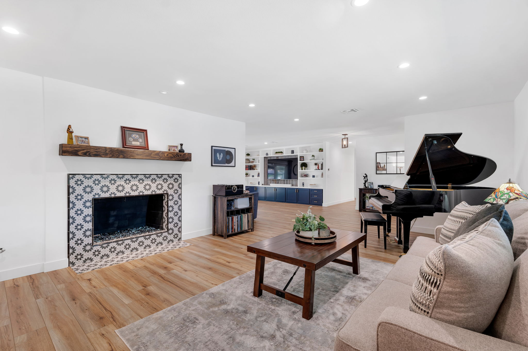 11932 Mallot Pl-HsHProd-40