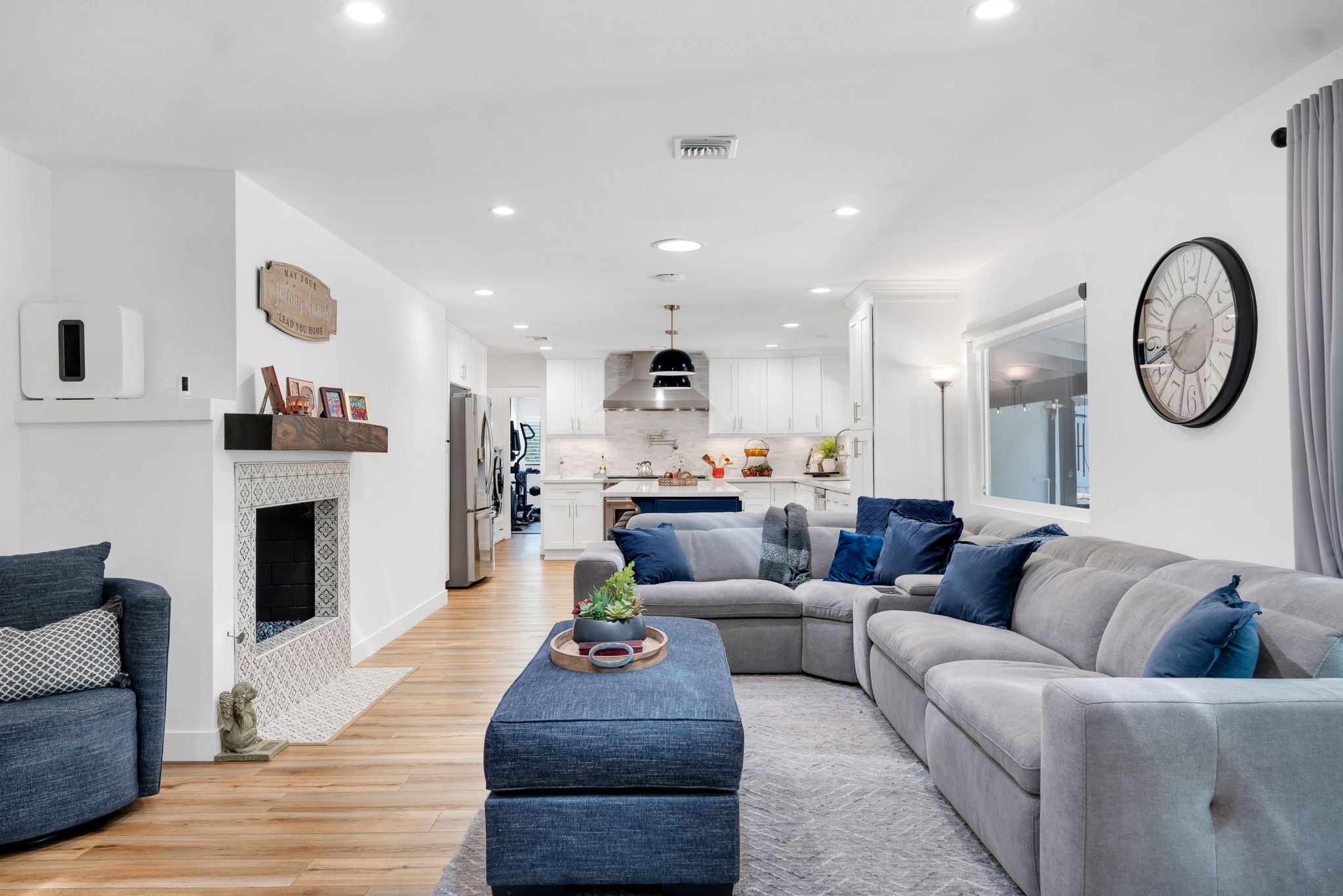 11932 Mallot Pl-HsHProd-46