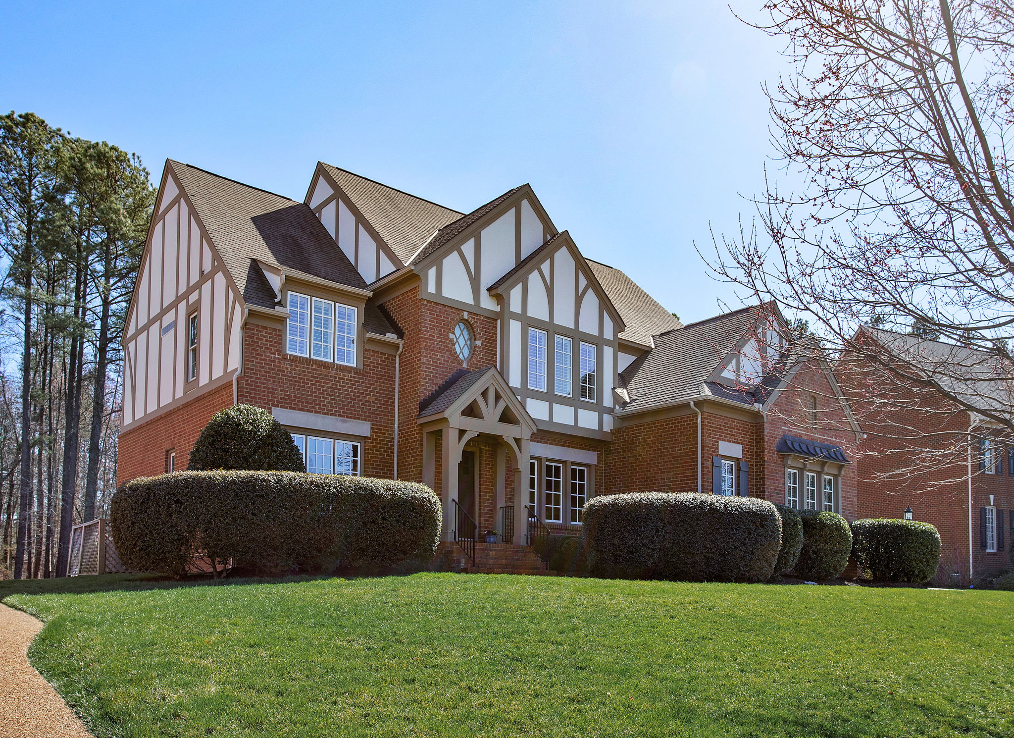 01-Exterior Front