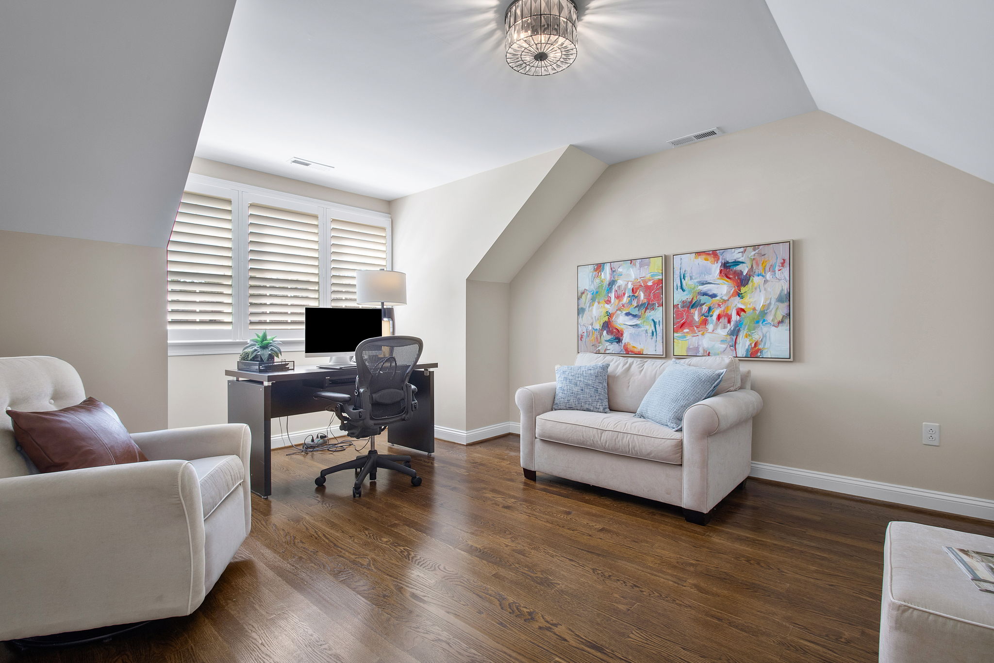 40-Primary Sitting Room