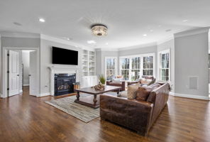 08-Family Room