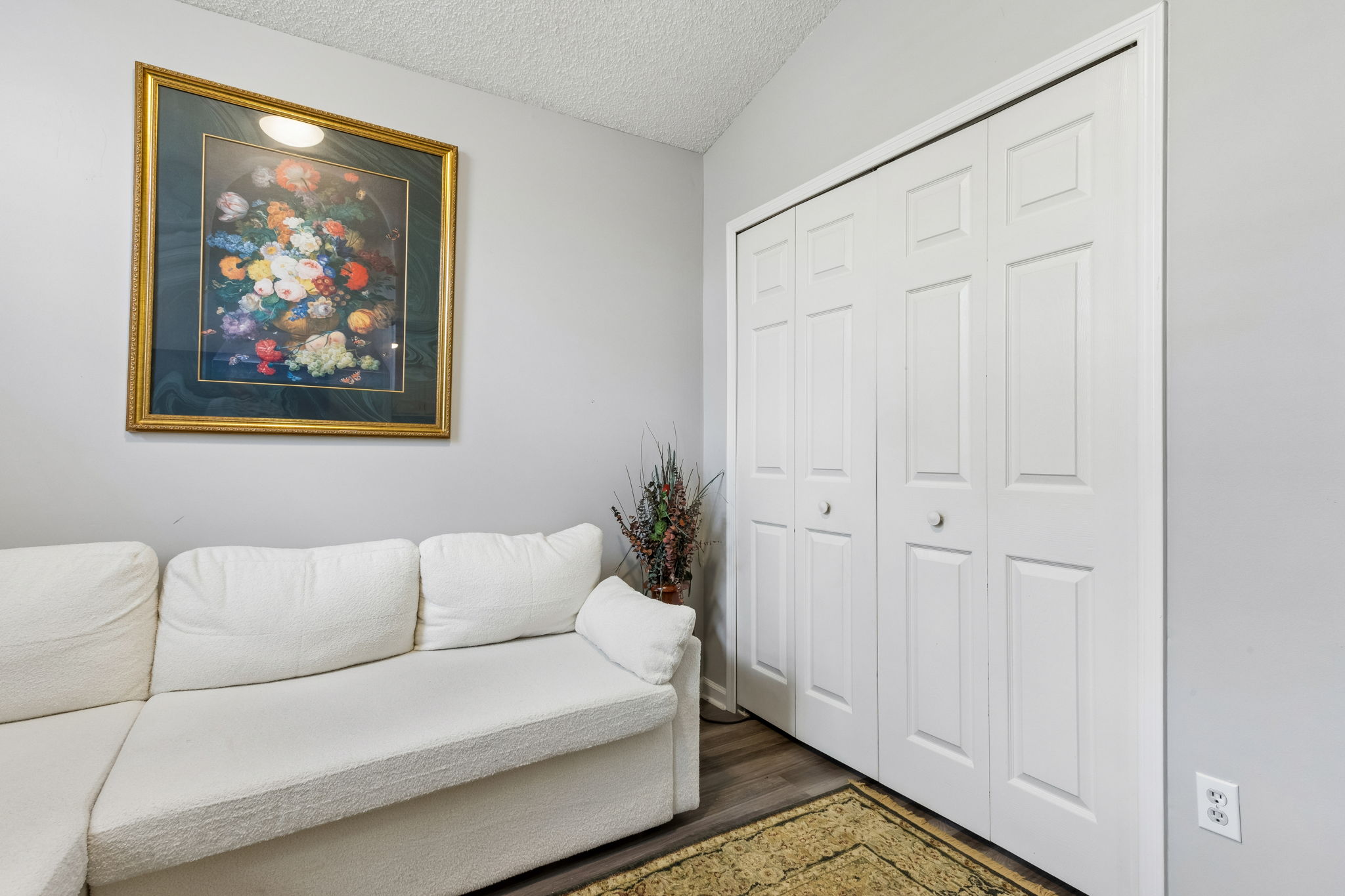 Bedroom/Office