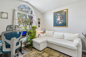 Bedroom/Office