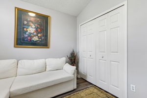 Bedroom/Office