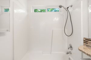  Photo 36