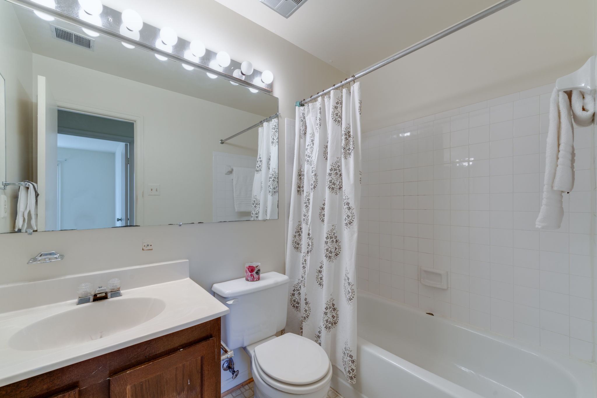 11946 Artery Dr, Fairfax, VA 22030, USA Photo 14
