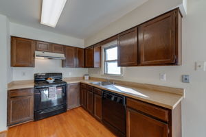 11946 Artery Dr, Fairfax, VA 22030, USA Photo 9
