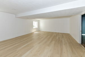  Photo 37