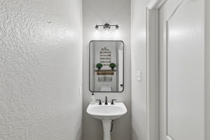 11947Hackney_025