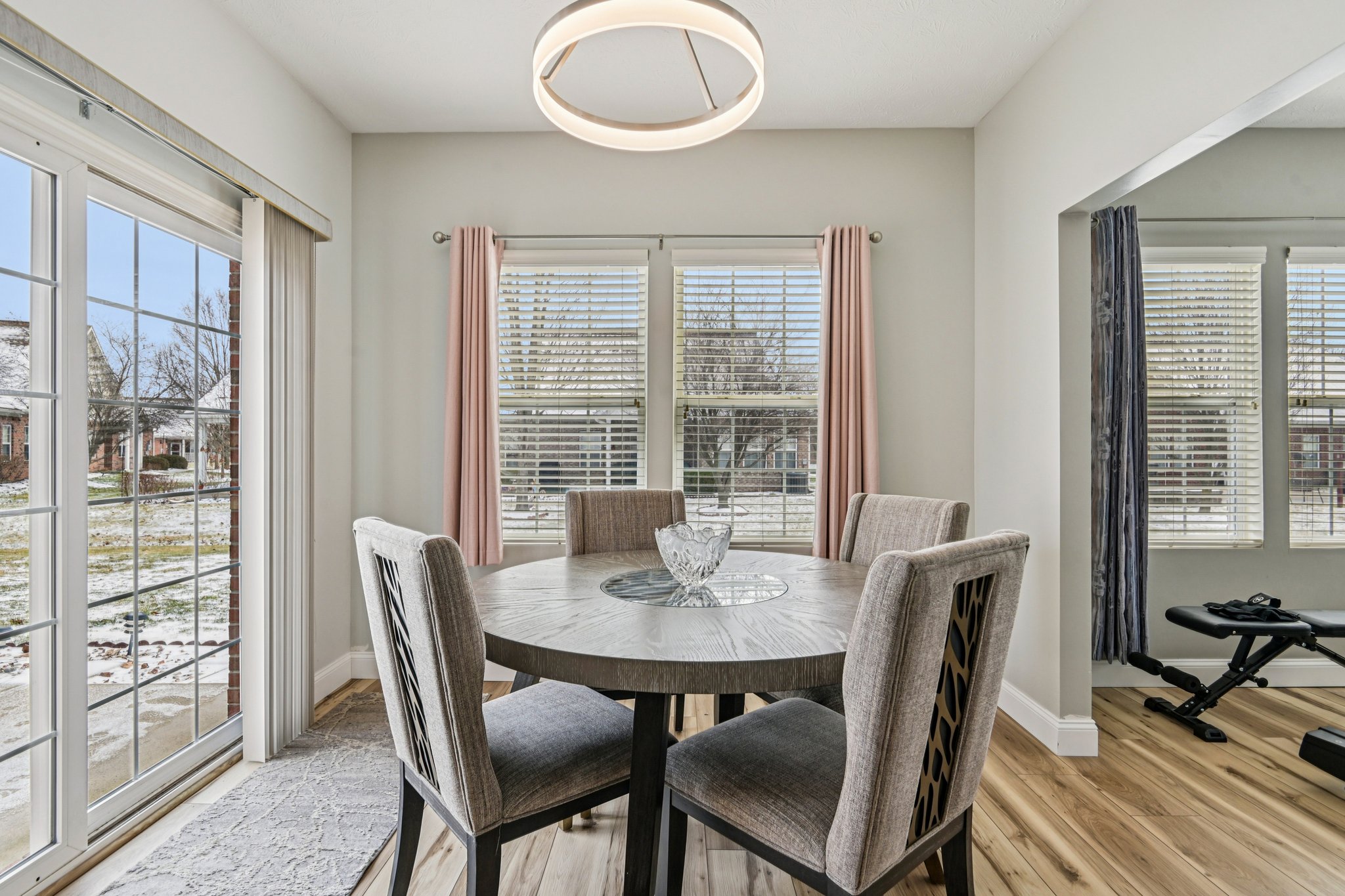 Ganton Dr-S0303-020.jpg