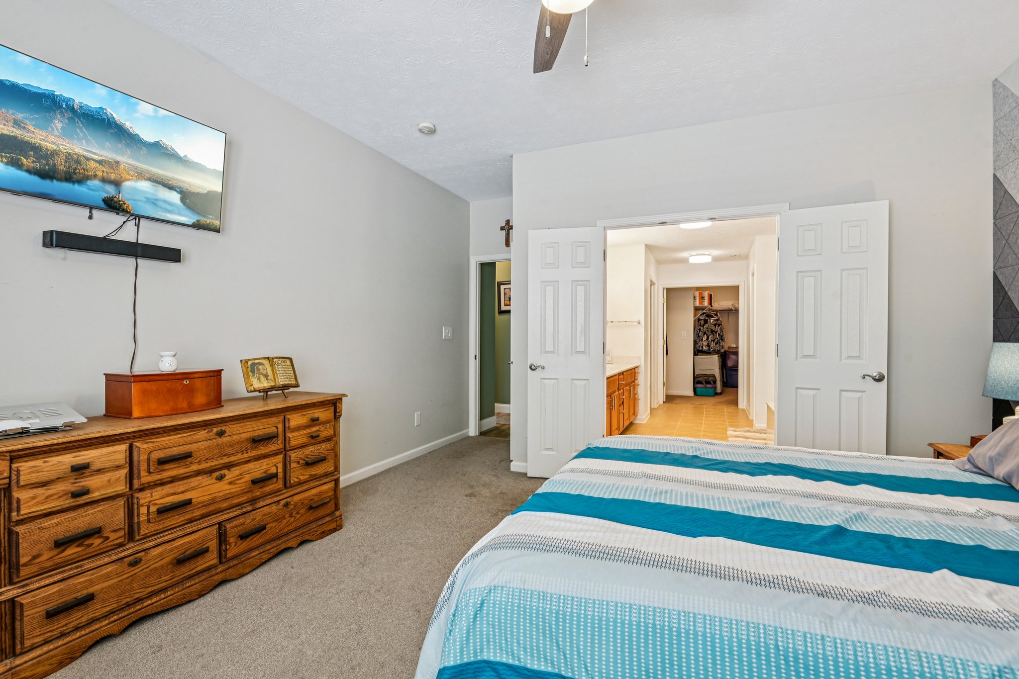 Ganton Dr-S0303-044.jpg