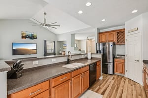 Ganton Dr-S0303-024.jpg