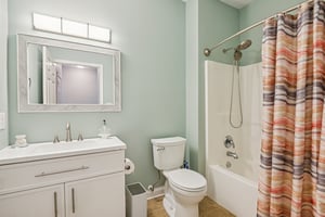 Ganton Dr-S0303-037.jpg