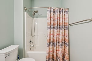 Ganton Dr-S0303-038.jpg