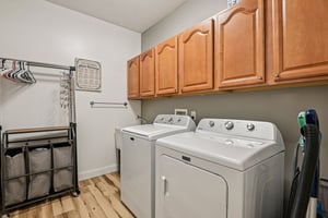 Ganton Dr-S0303-040.jpg