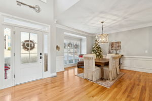 Foyer/Dining Room