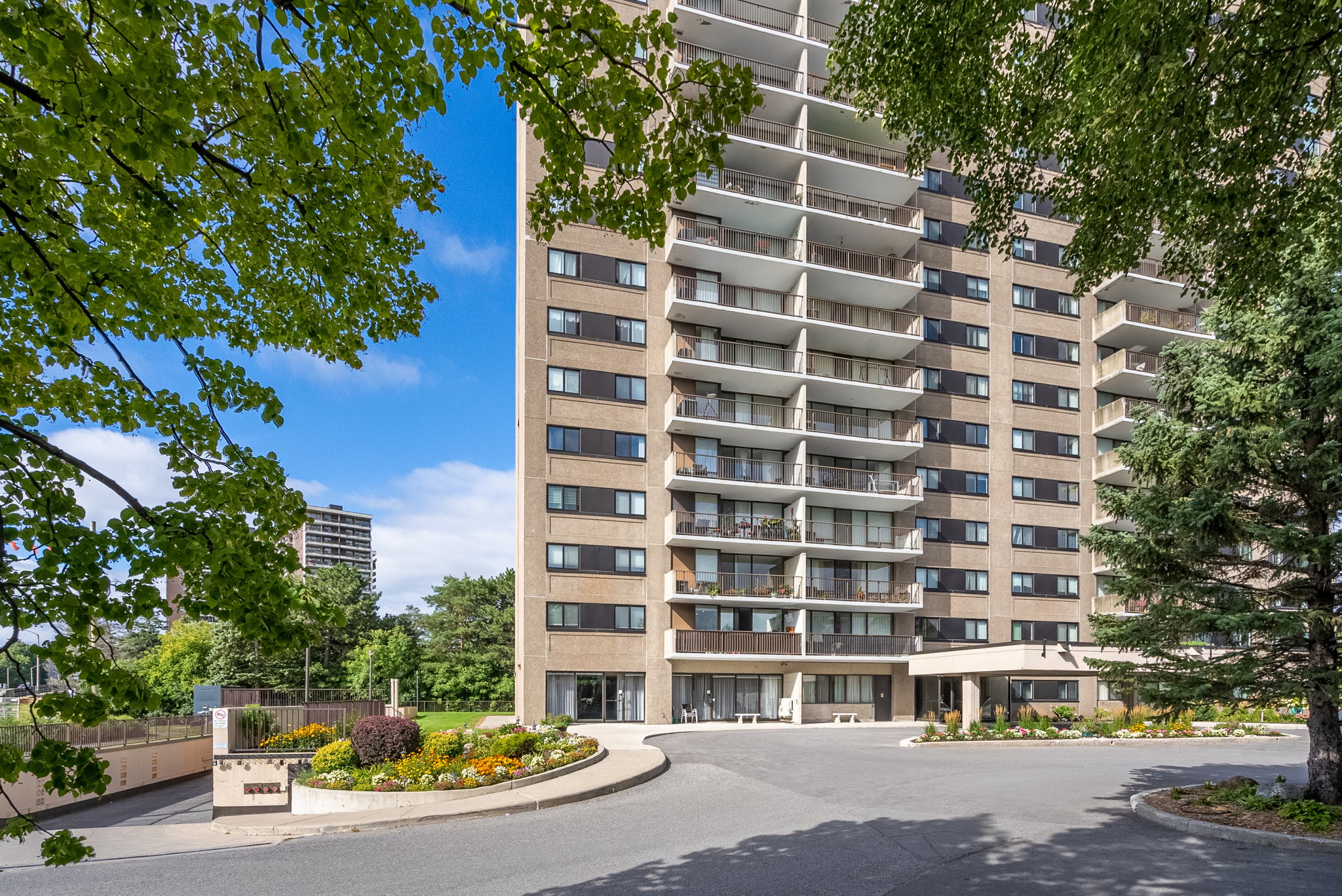 Richmond Rd unit 1404 Ottawa | InsideOut Media