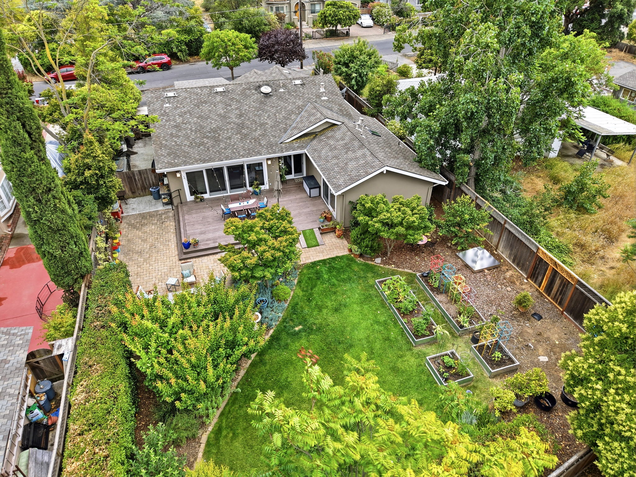 009_F8_AERIAL_1195 Steinway Ave
