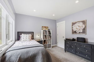 024_F8_1195 Steinway Ave