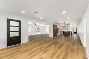 Living/Dining Area