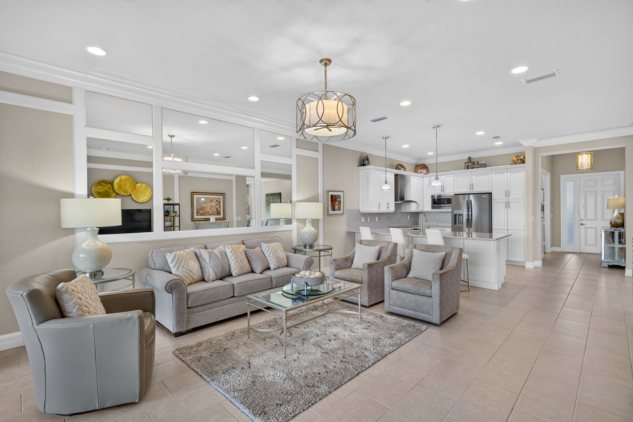 Living Room 3 of 4
