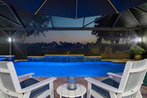 Night View-Pool with Spa