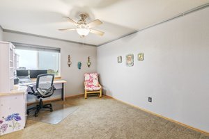 Bedroom/Office