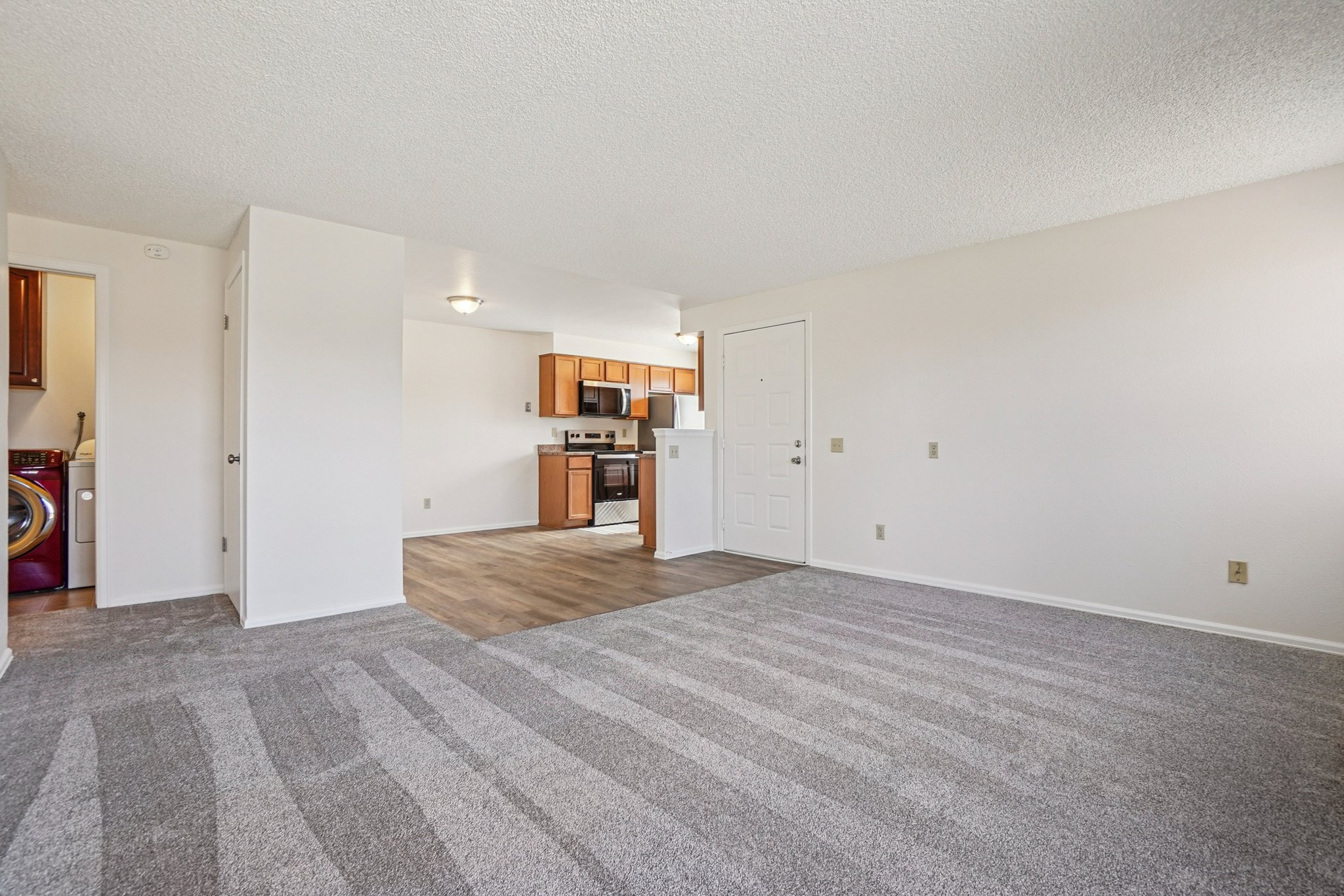 Bellaire St C-S2002-011.jpg