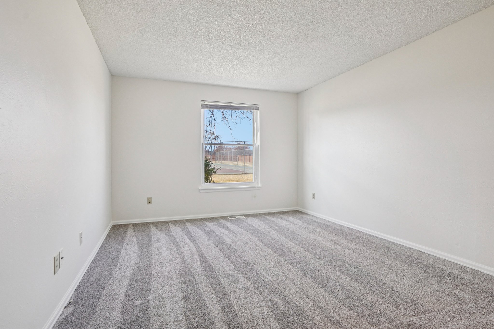 Bellaire St C-S2002-023.jpg