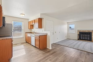 Bellaire St C-S2002-012.jpg