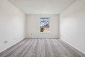 Bellaire St C-S2002-024.jpg