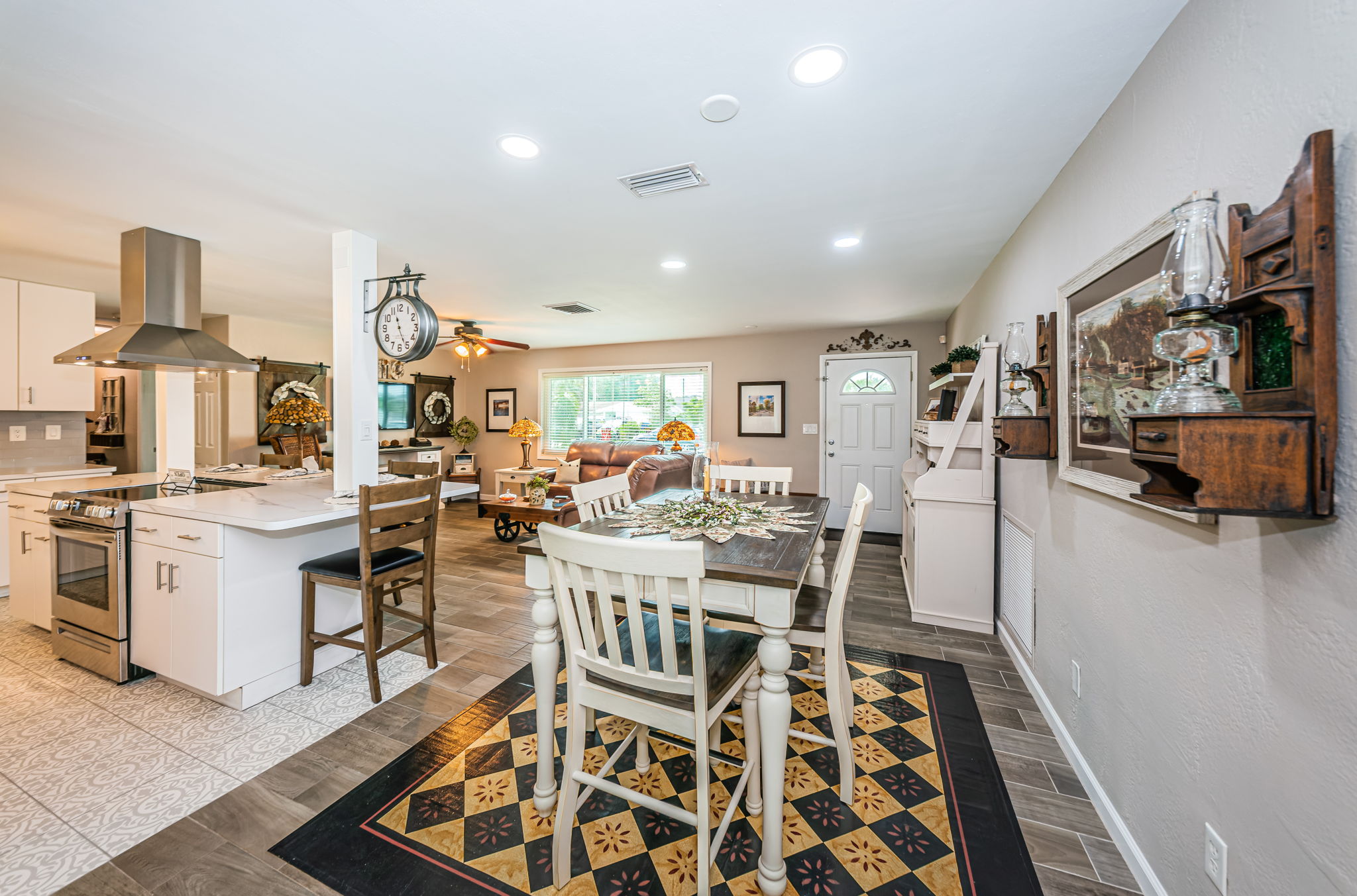 Dining Room4