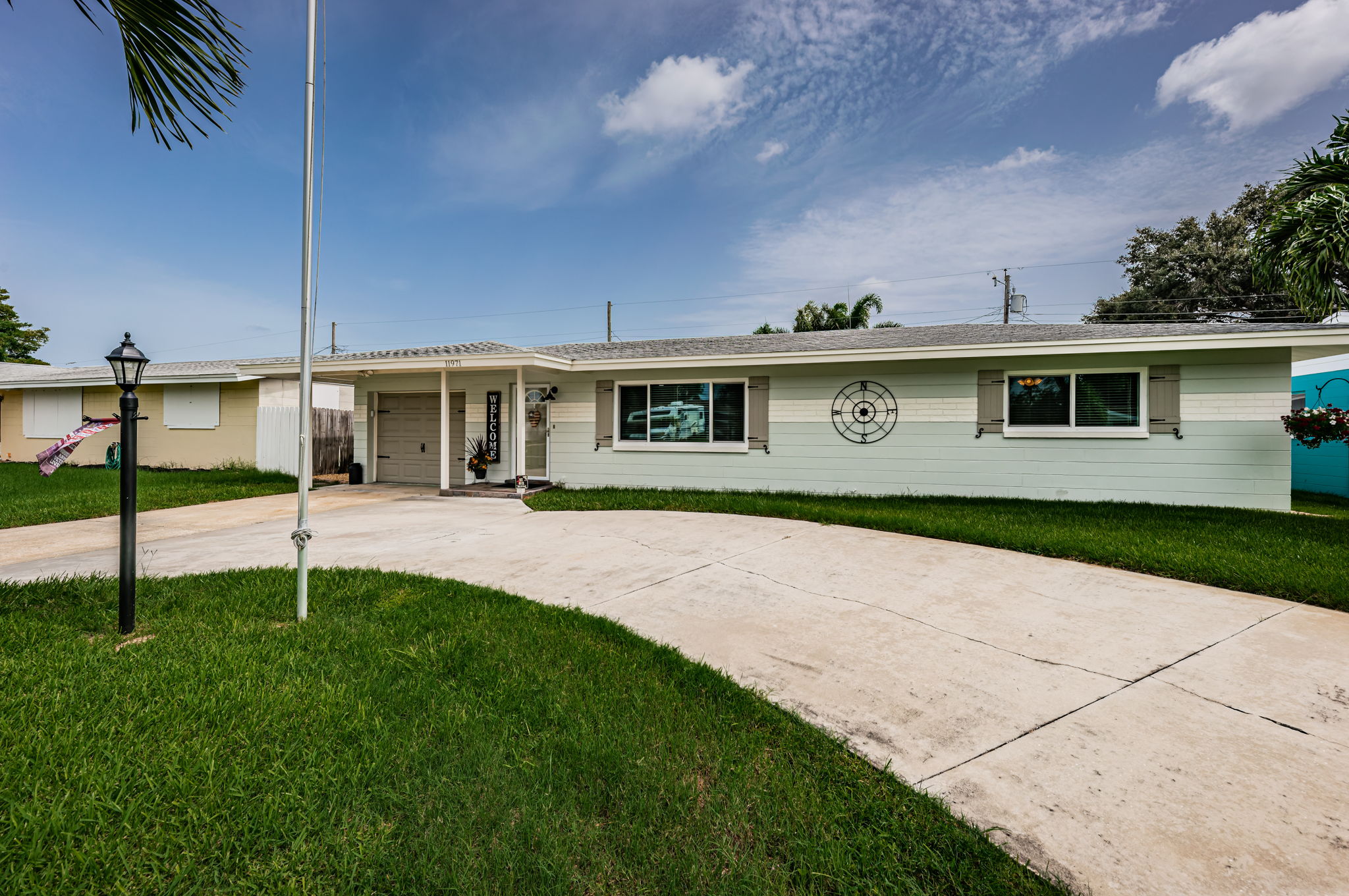 Front Exterior10