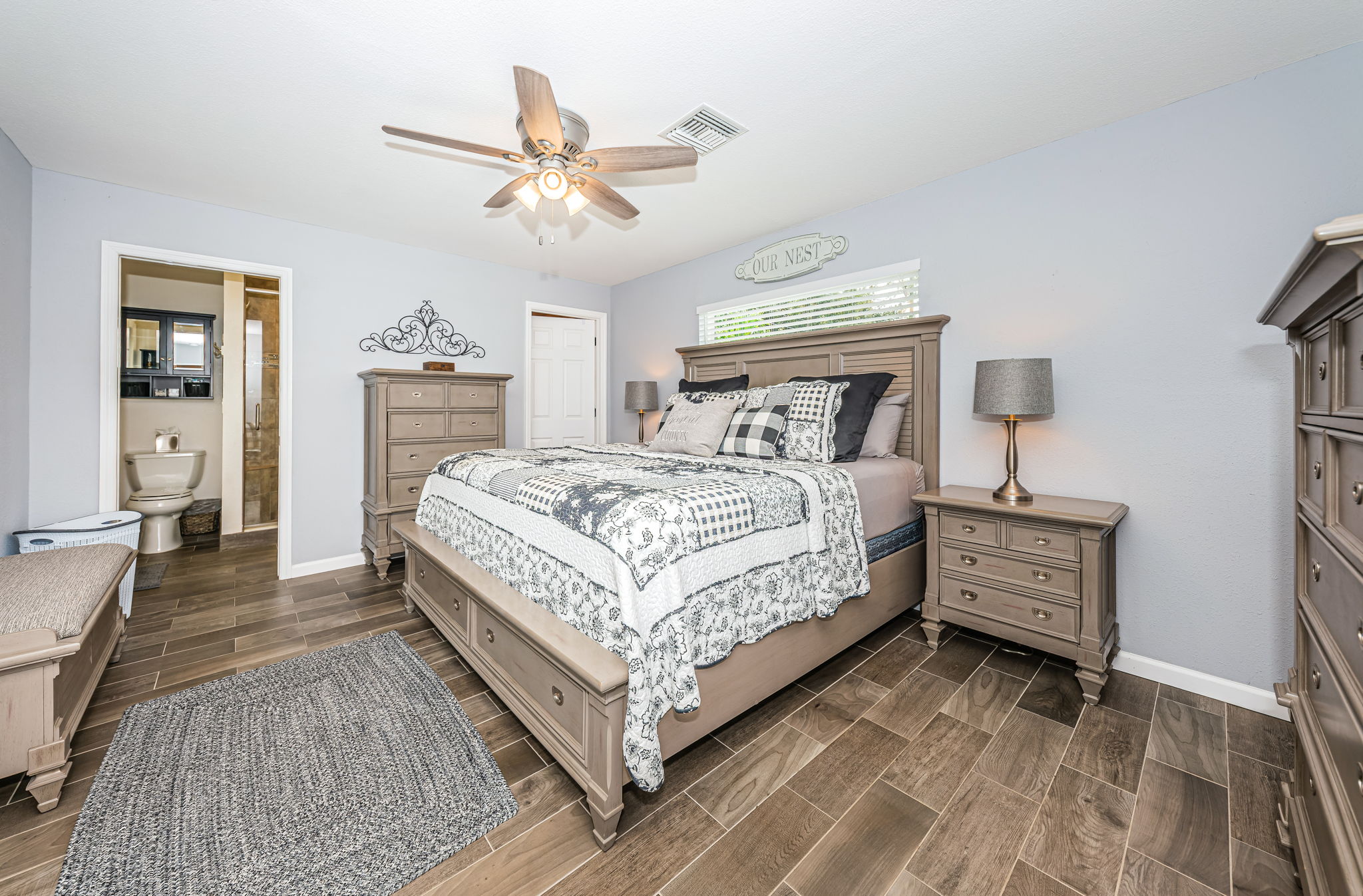 Master Bedroom1a