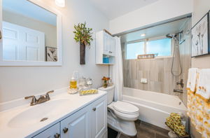 Bathroom2