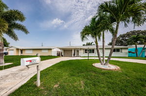 Front Exterior9