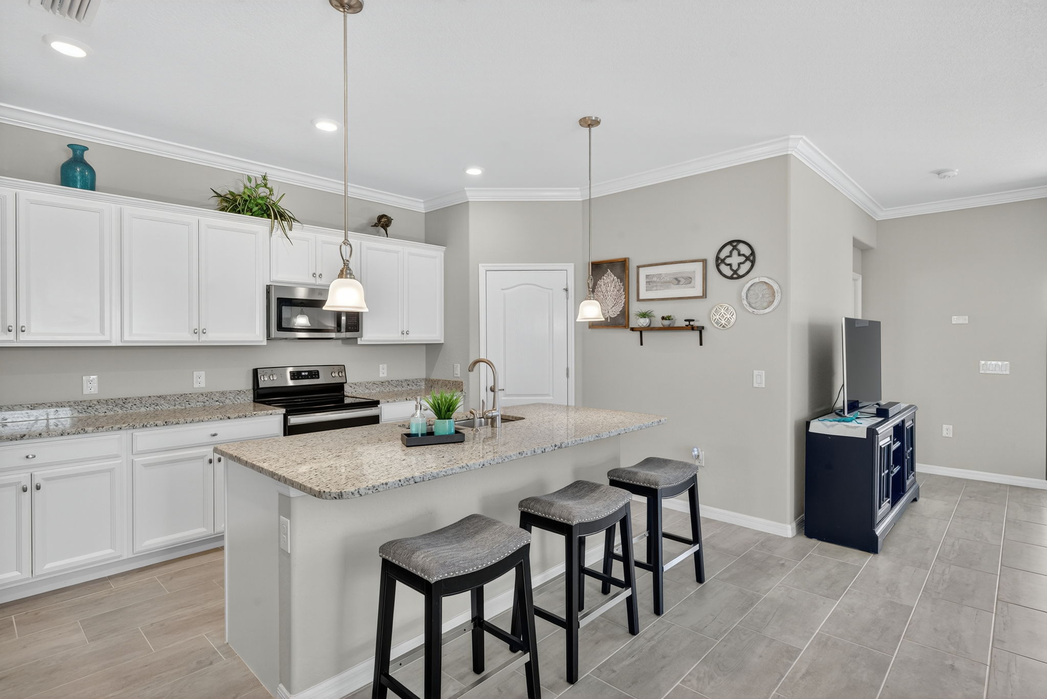 Breakfast Bar 2 of 3