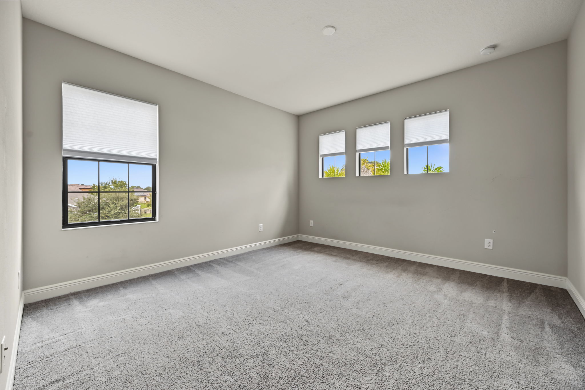 Upper Level Bedroom2