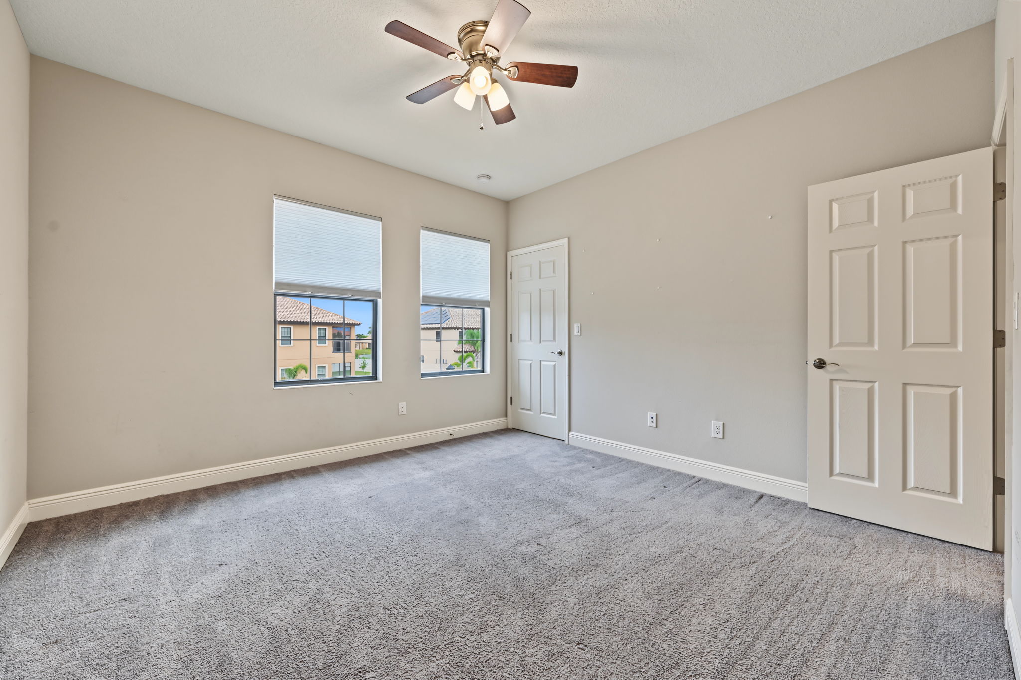 Upper Level Bedroom3