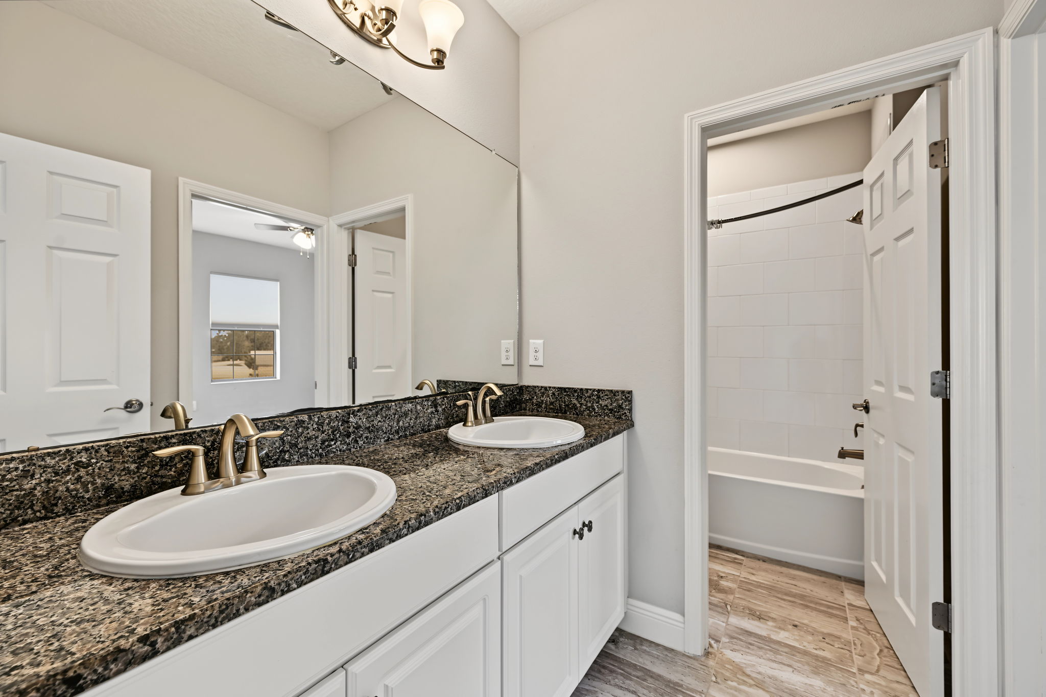 Upper Level Jack n Jill Bathroom
