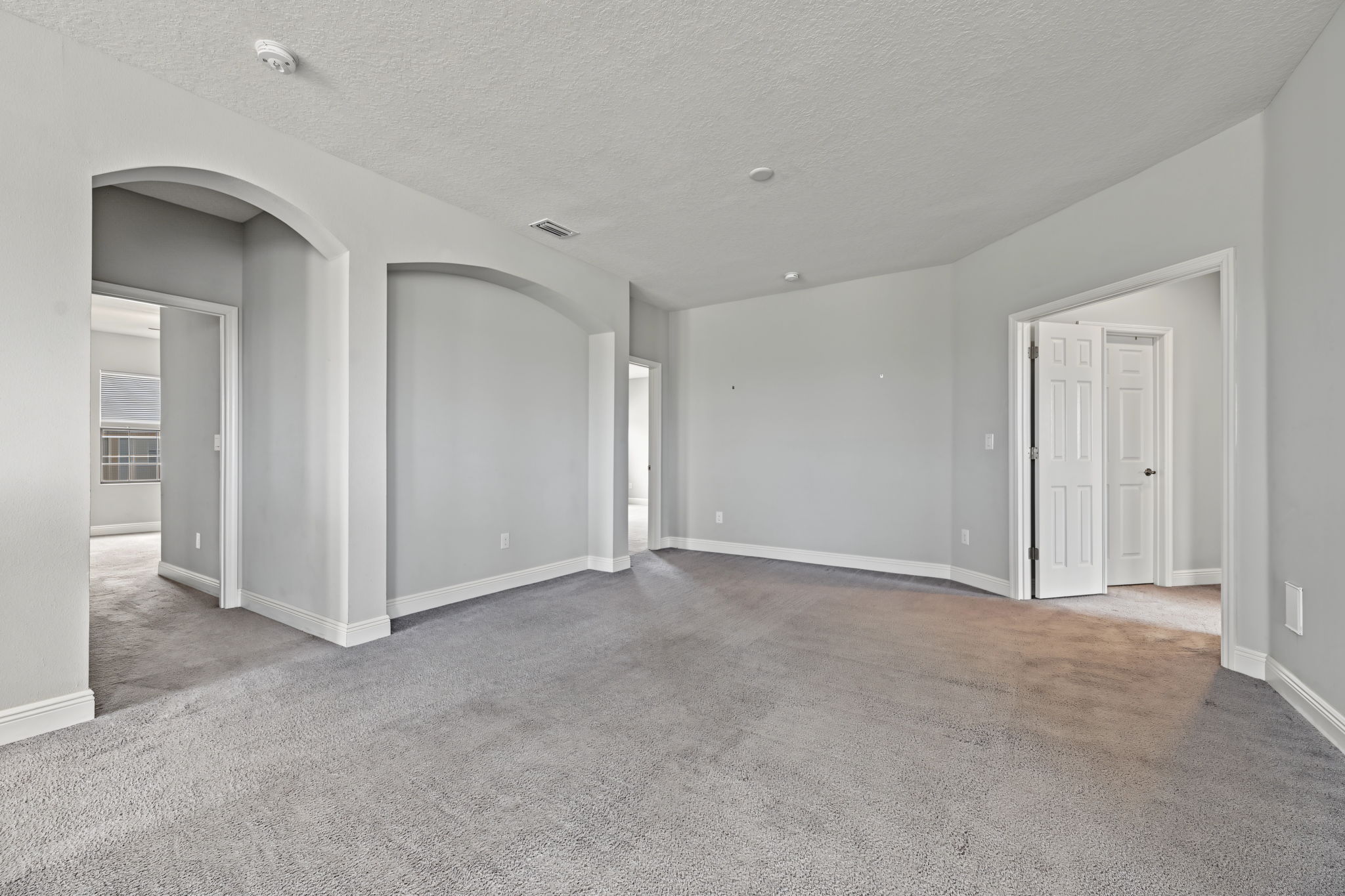 Upper Level Loft Area1a