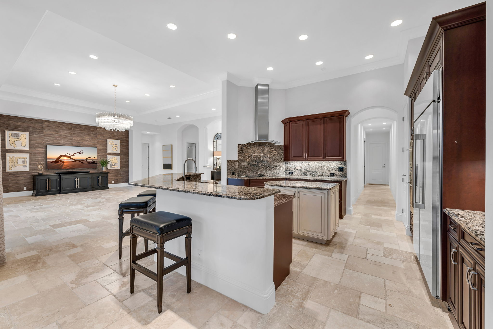 Breakfast Bar- Kitchen