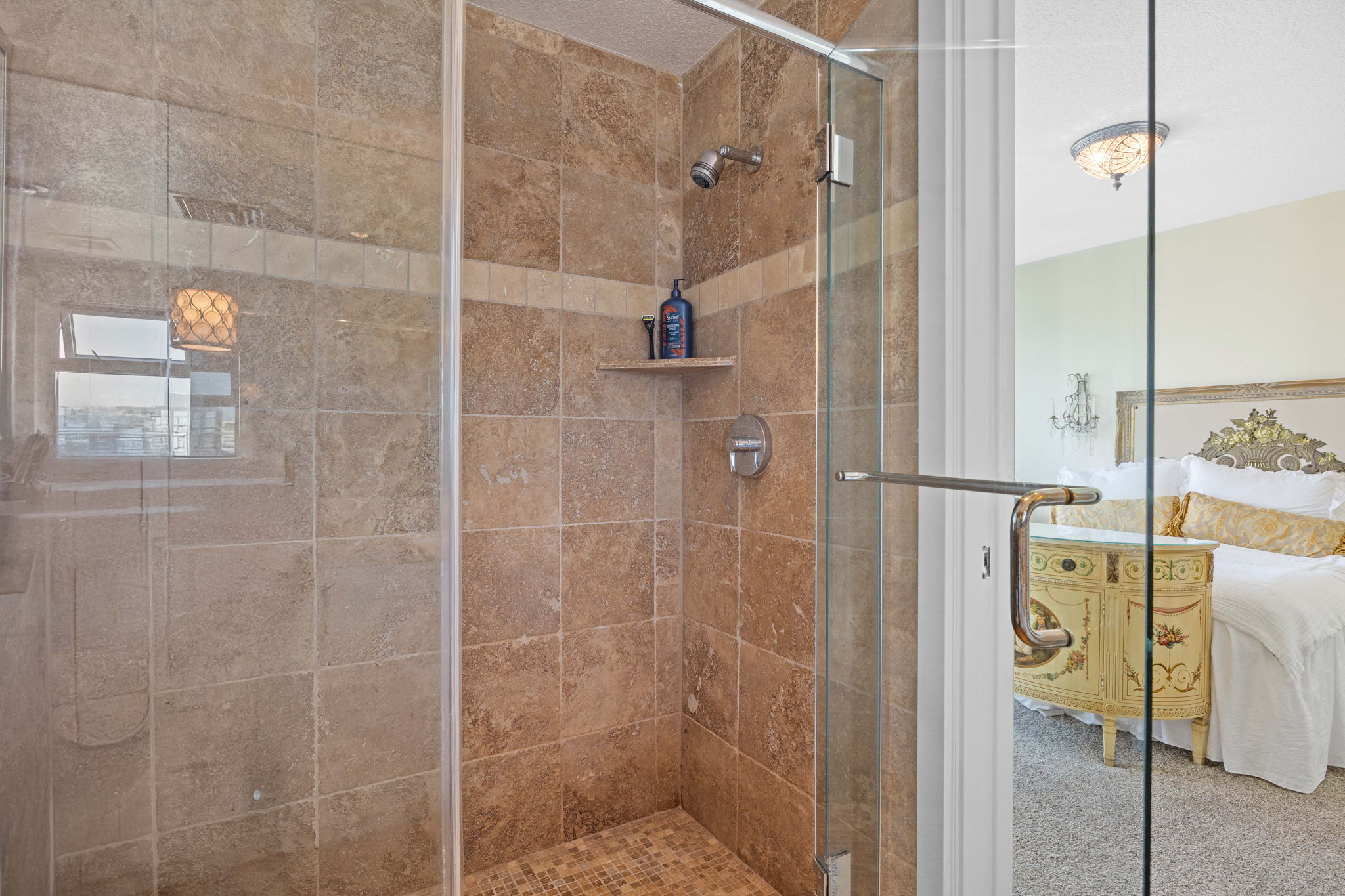  Photo 50