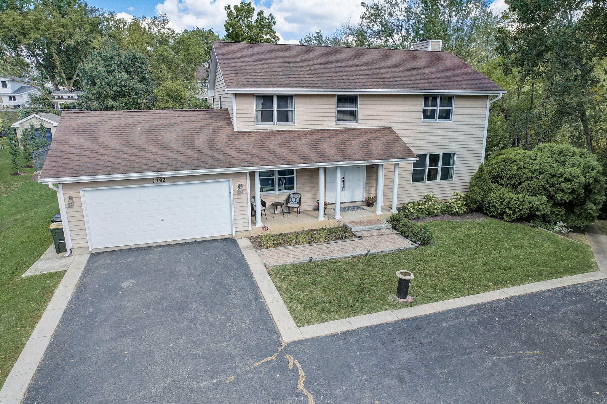 S Barrington Rd-039