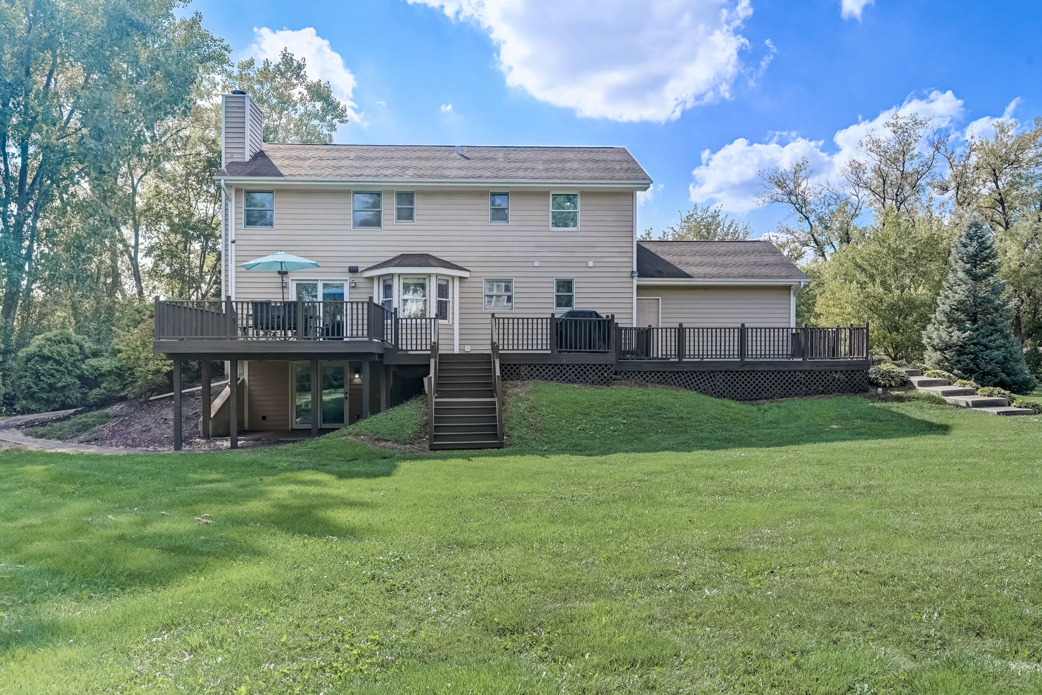 S Barrington Rd-037