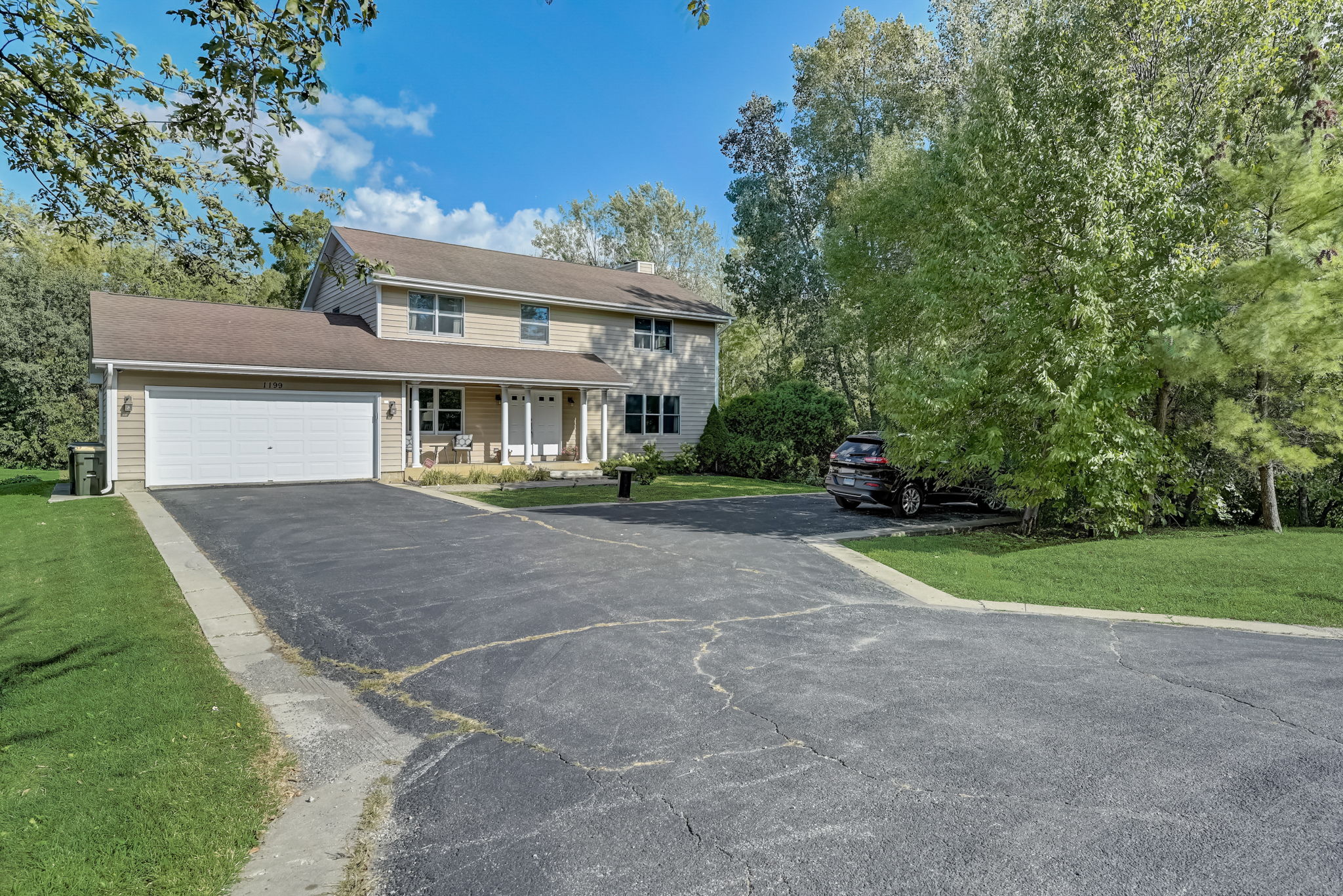 S Barrington Rd-002