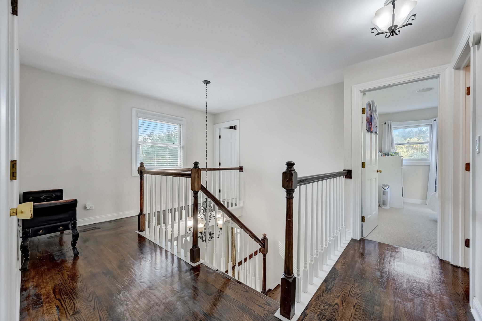 S Barrington Rd-020